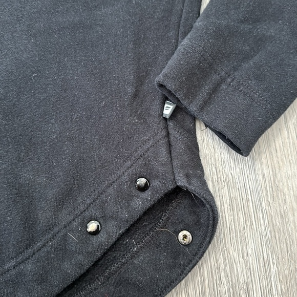 Women's Black Cowl Neck Fabletics Warm Sweatshirt Size medium - Picture 3 of 6